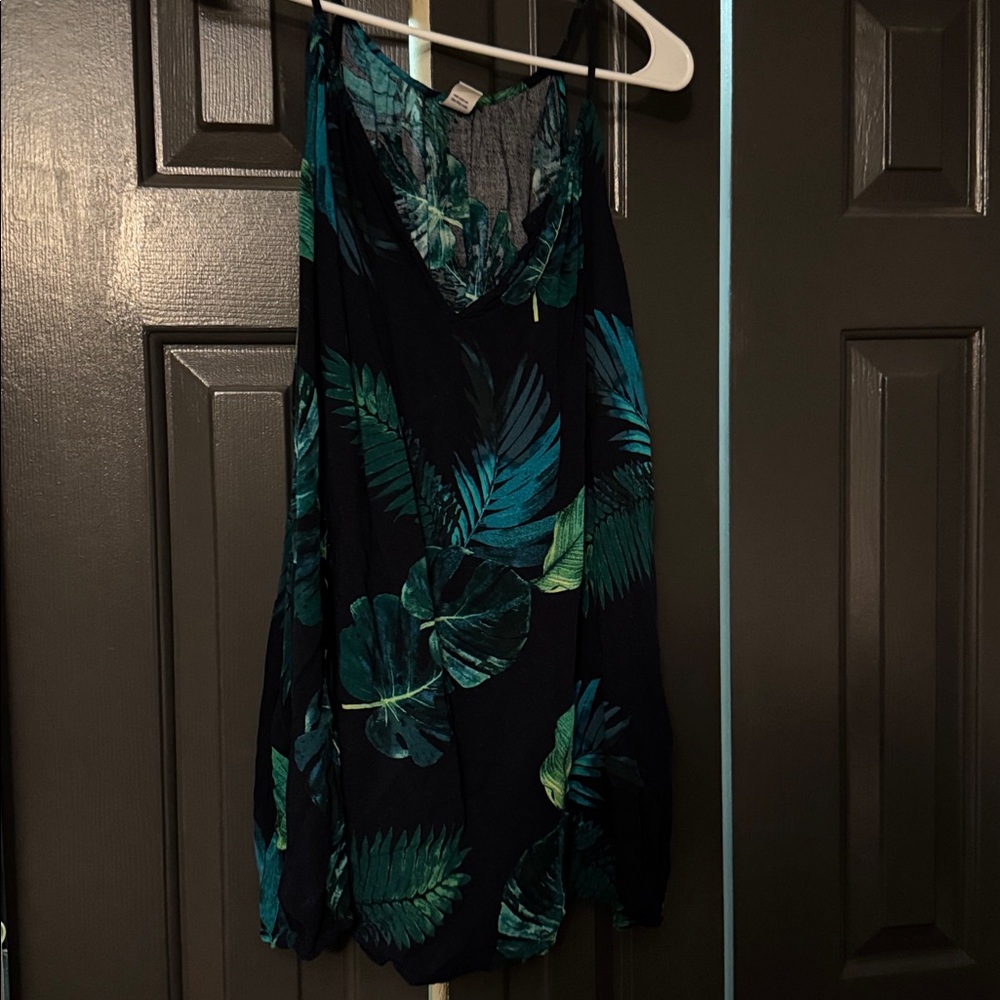Old Navy Green Leaf Print Top
